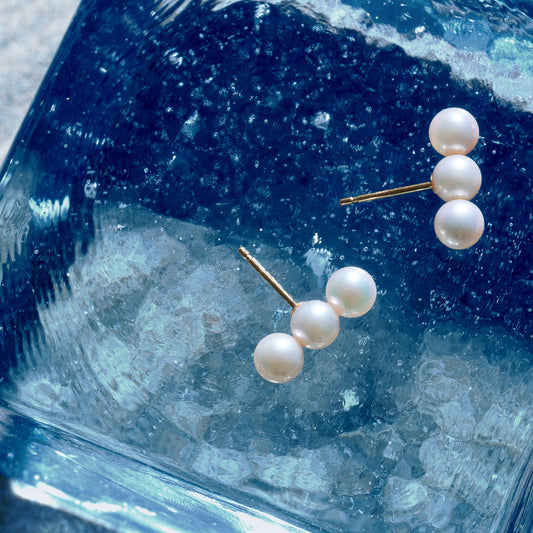 Akoya Pearl Design Earrings＿アコヤ真珠3連ピアス