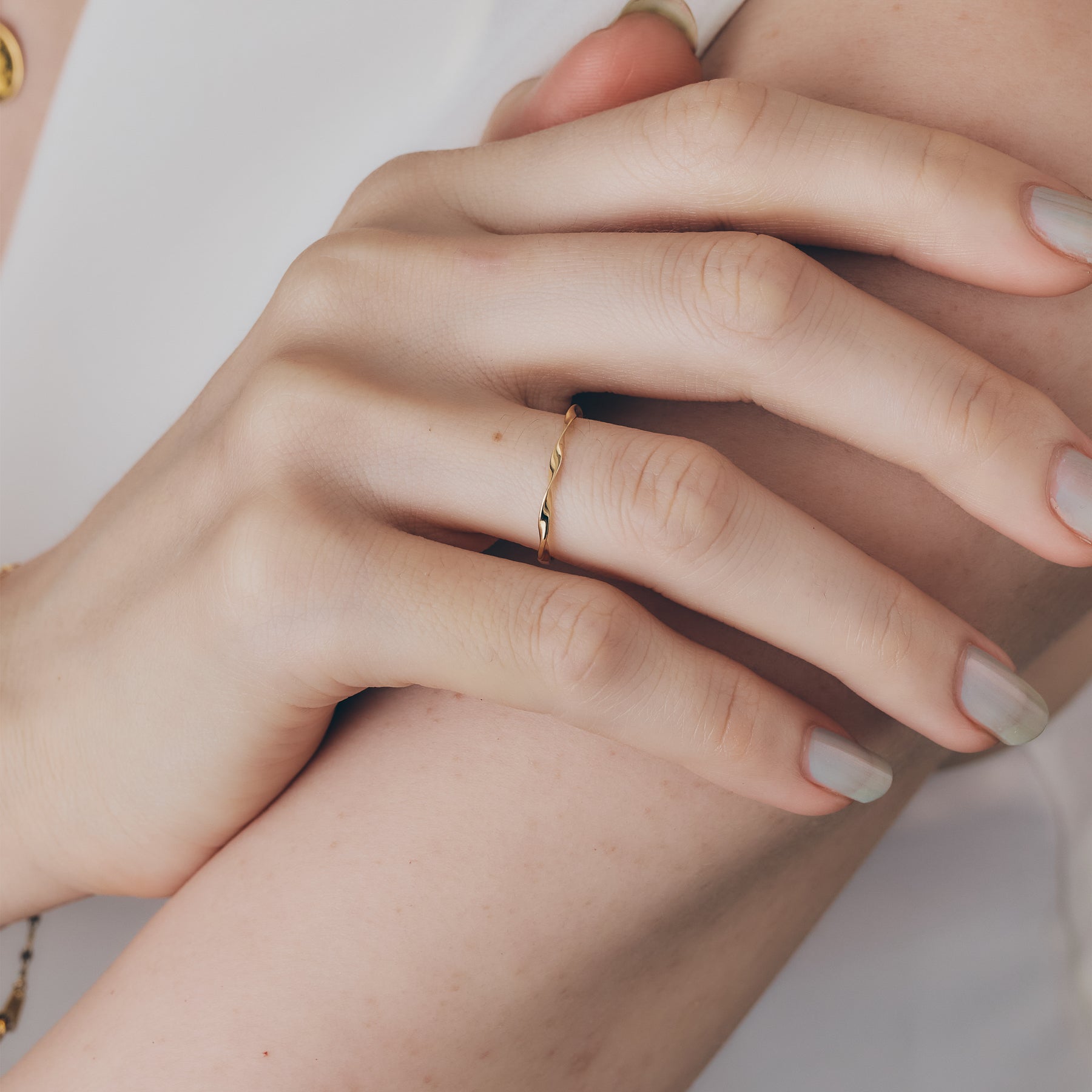 K18 Wave Twisted Ring＿極細ツイストリング – Fujikoshi jewelry