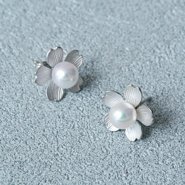 Akoya Pearl Sakura Motif Earrings(7mm)＿アコヤ真珠 さくらモチーフピアス